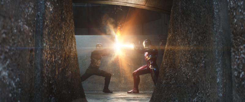 Illustration for article titled ¿Por qué la película Captain America: Civil War no tuvo el mismo final que los cómics?